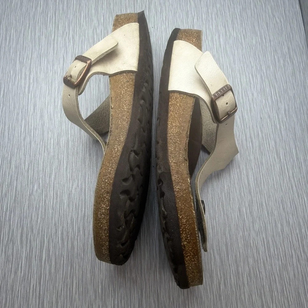 Birkenstock Gizeh Sandals Womens 38 US 7 Narrow Metallic Gold Thong